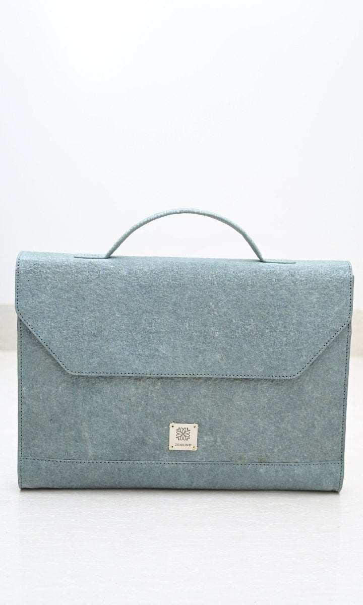 Natural Laptop Bag | 36 x 25.5 x 3 cm | Made of Coconut Leather