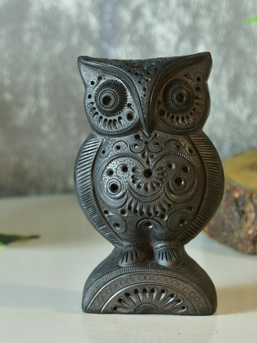 Sowpeace Black Terracotta Artisanal Owl: Tabletop Decor