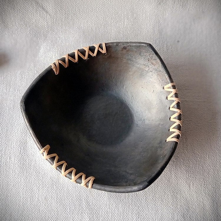 Trikon - Longpi Black Pottery Serving Bowl